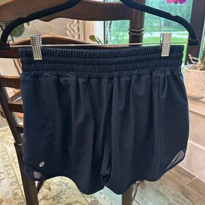 Lululemon Hotty Hot 4" HR Navy Athletic Shorts EUC